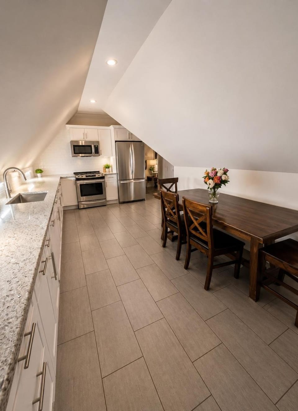Kitchen or kitchenette, Dining area, dishwasher, oven, stove