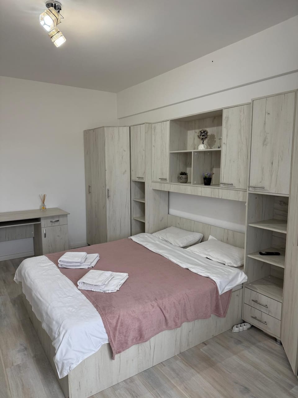 Loft Place Unirea Towers Apartment in Moldova