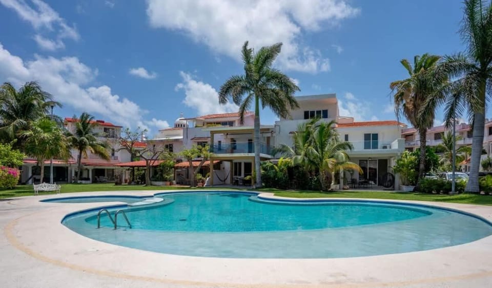 3BR Modern House w/ Pool and Great Location! House in Cancun
