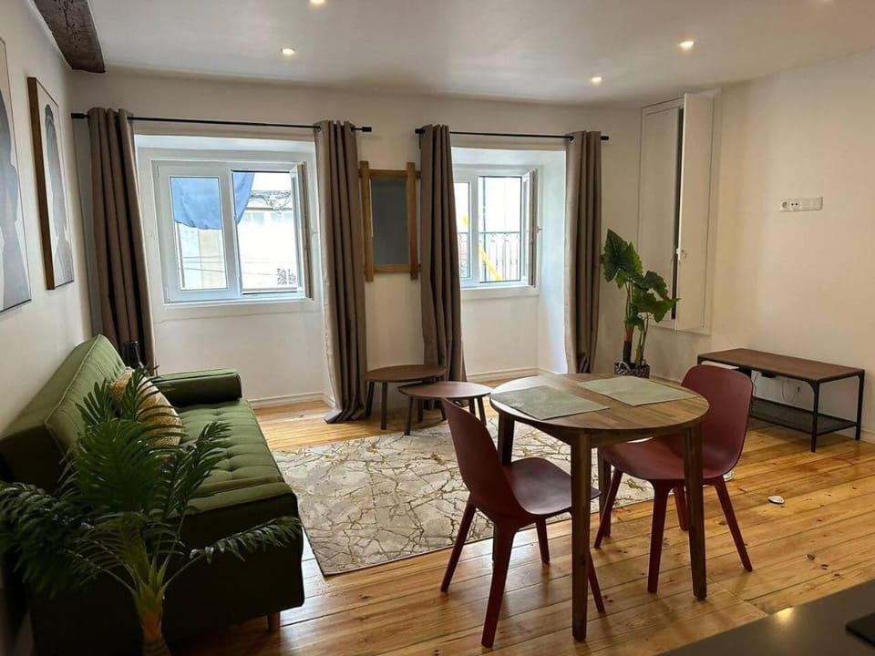Chic Apartment-Rua Verde, Lisbon Apartment in Lisbon