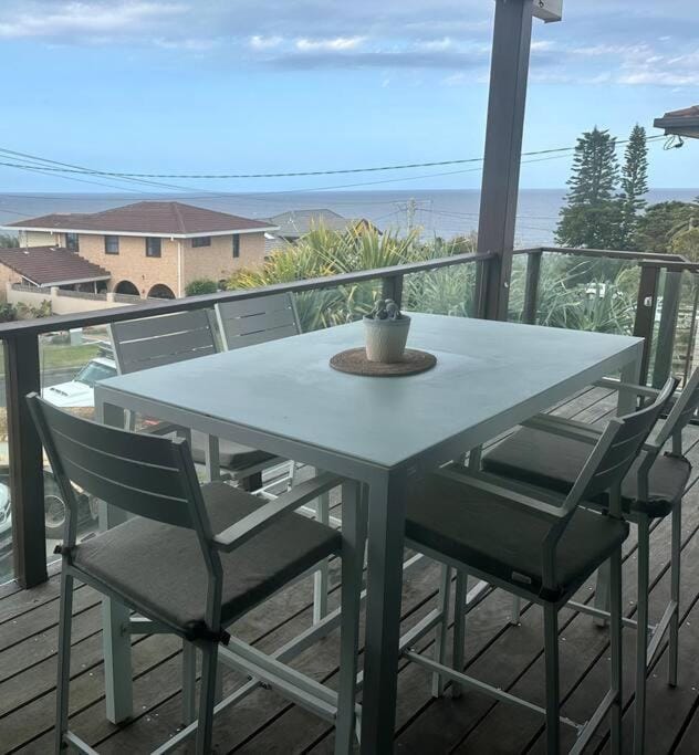 Second Level on Honeysuckle Apartment in Bonny Hills