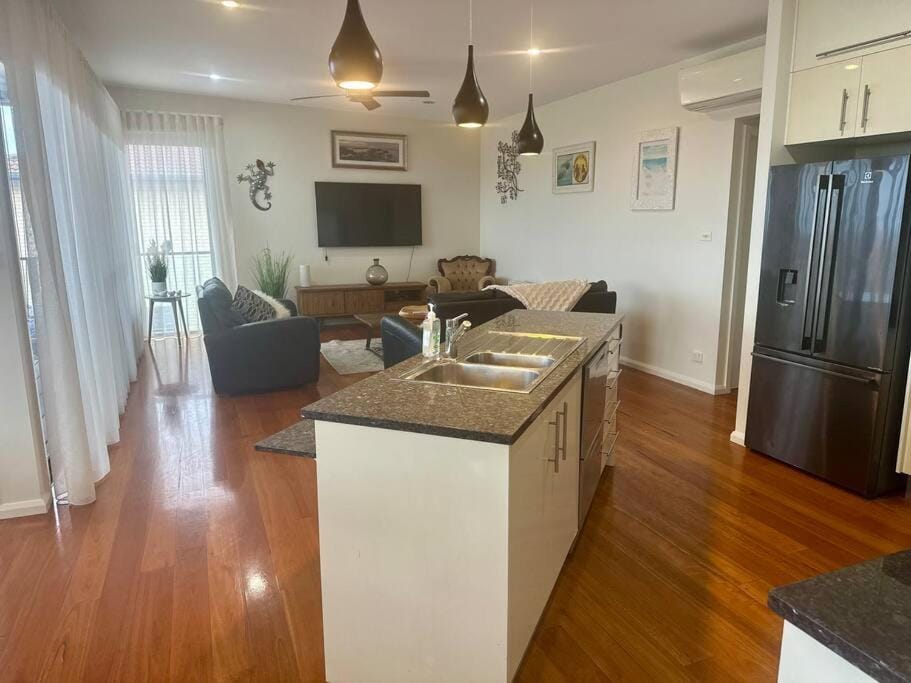 Second Level on Honeysuckle Apartment in Bonny Hills