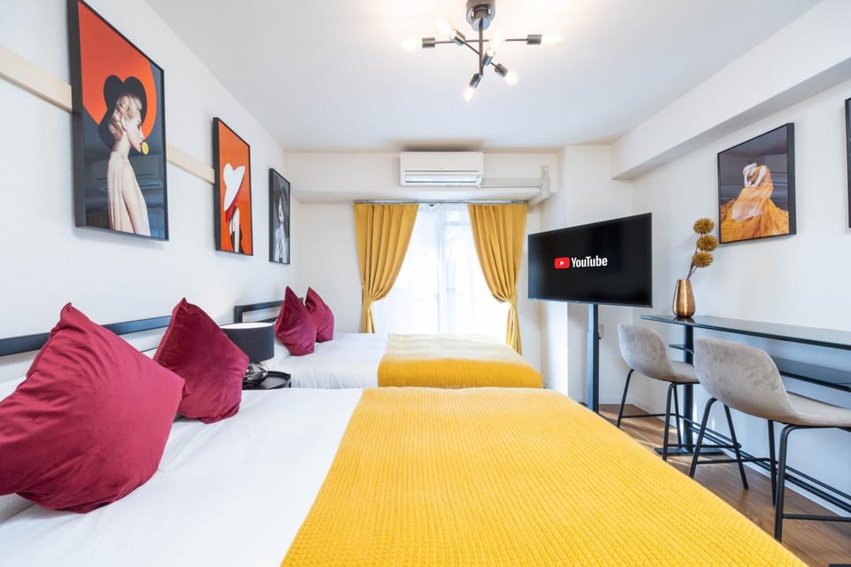 Bed, Bedroom