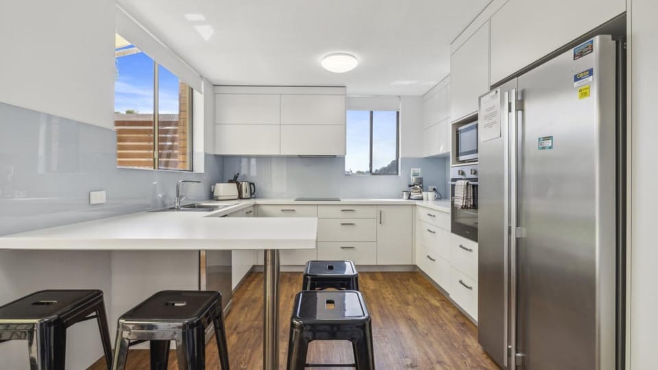 Coffee/tea facilities, Kitchen or kitchenette, Other, Dining area, dishwasher, microwave, oven, pet friendly, stove, toaster