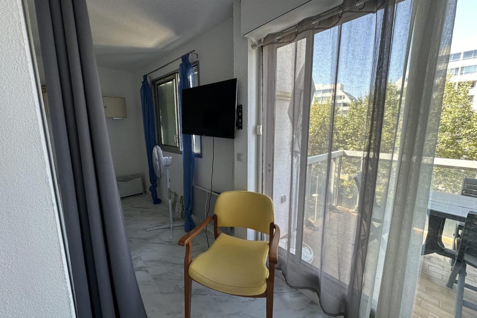 Beautiful renovated T2 - close to the beach Apartment in La Grande-Motte