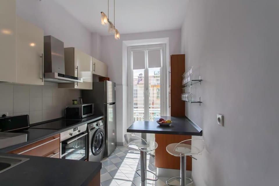 #57 Staywizus - Suite Notre Dame Central balcony & AC Apartment in Nice