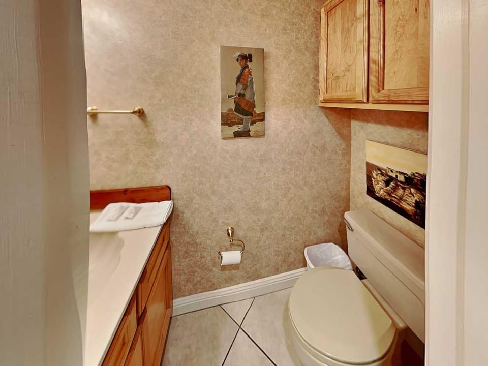 Toilet, Bathroom, furniture, towels