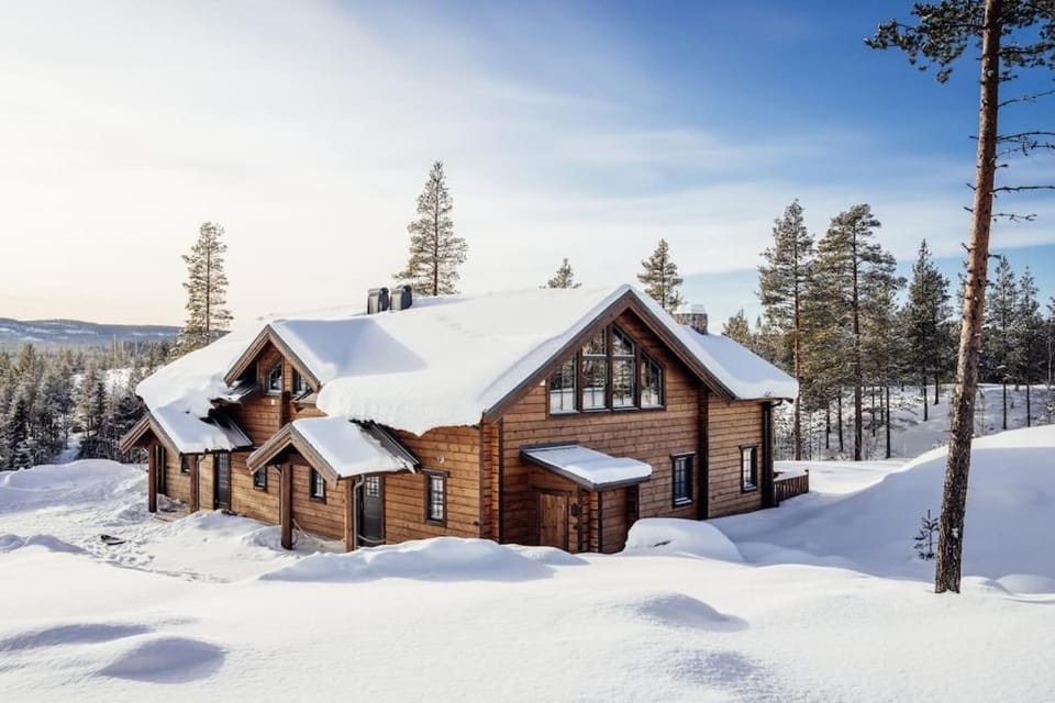 Property building, Day, Natural landscape, Winter