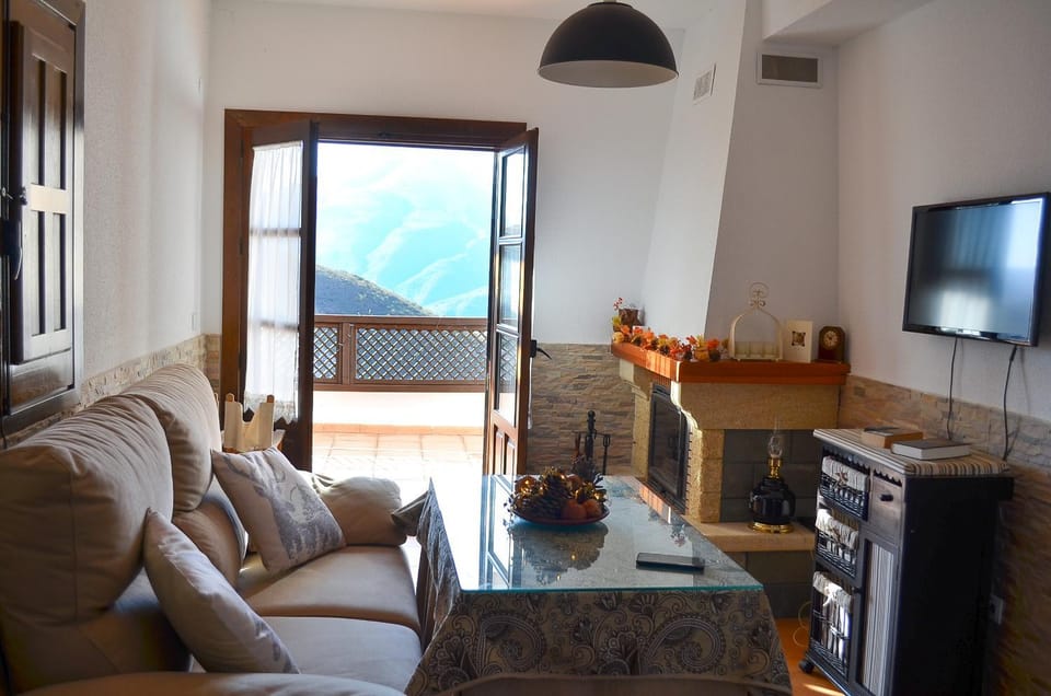TV and multimedia, Living room, Dining area