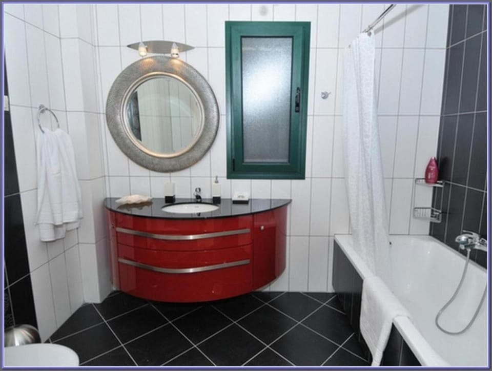 Bathroom, Living room