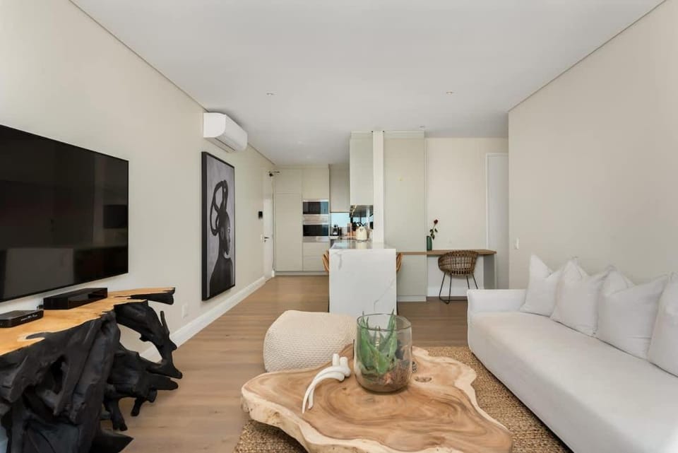Oceanview Sanctuary Apartment in Sea Point