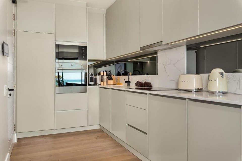 Oceanview Sanctuary Apartment in Sea Point
