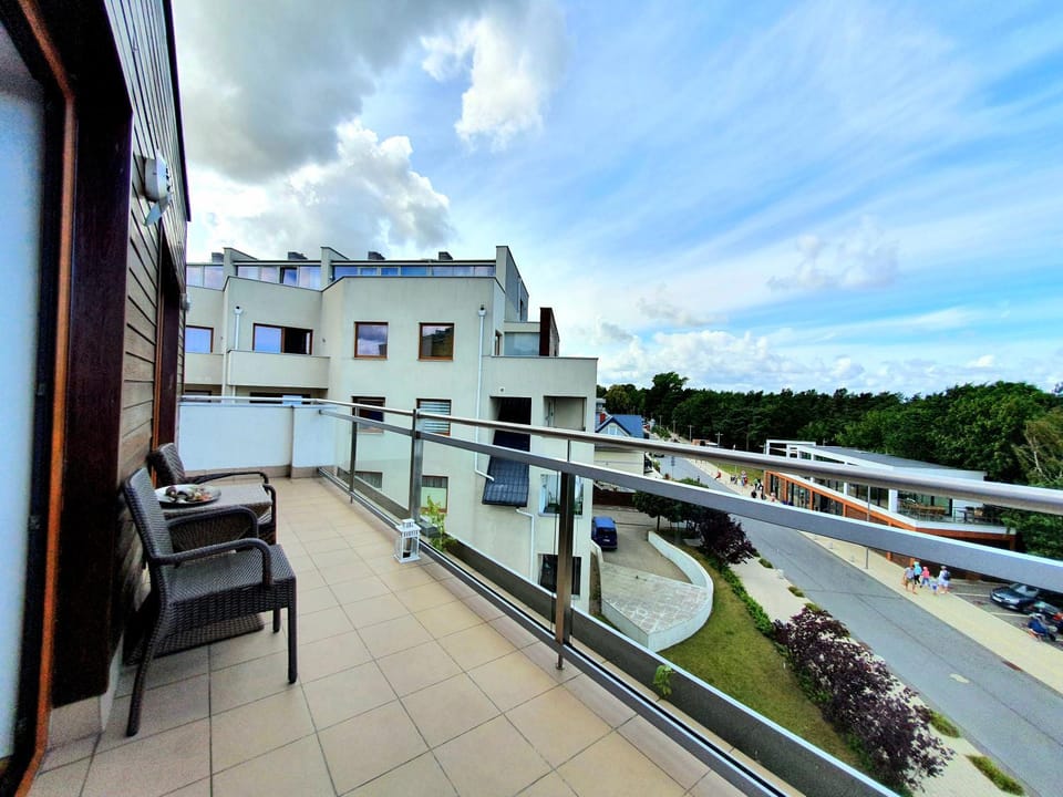 Apartament z prywatnym tarasem na dachu i widokiem na morze Apartment in Wladyslawowo