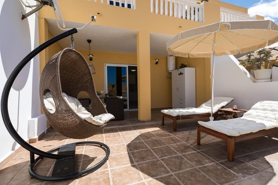 Balcony/Terrace, Balcony/Terrace, Seating area, sunbed