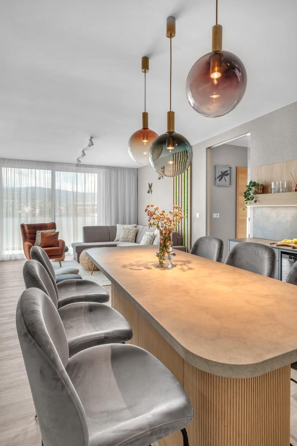 Living room, Seating area, Dining area, Breakfast