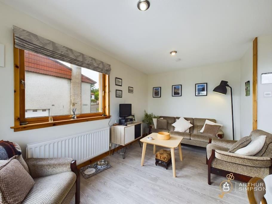 Solberg - Charming two bedroom cottage in Lerwick House in Scotland