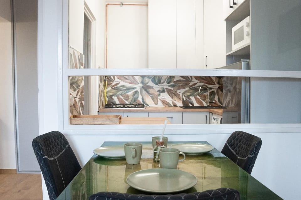 Kitchen or kitchenette, Living room, Dining area