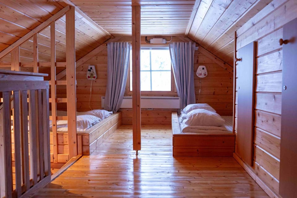 Bed, Photo of the whole room