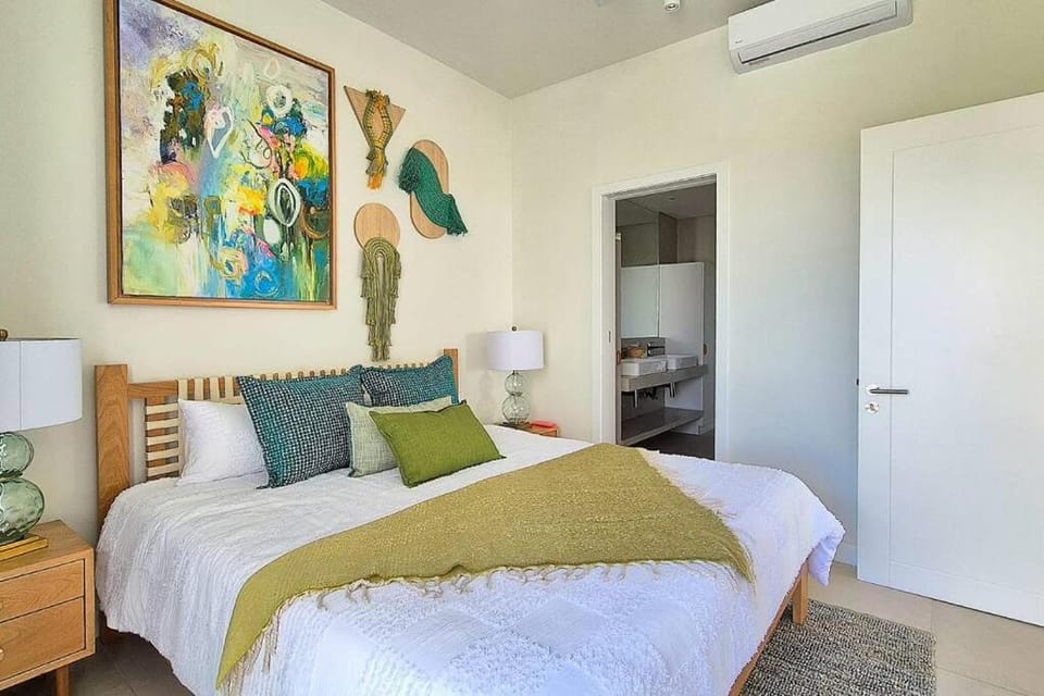 Bed, Photo of the whole room, Bedroom, wardrobe, air conditioner