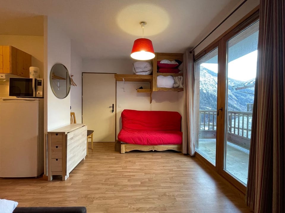Orelle 3 Vallées - Studio 3 personnes Apartment in Auvergne-Rhône-Alpes