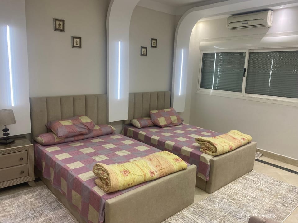 شقه فندقيه لك بالكامل بالمهندسين Apartment in Egypt