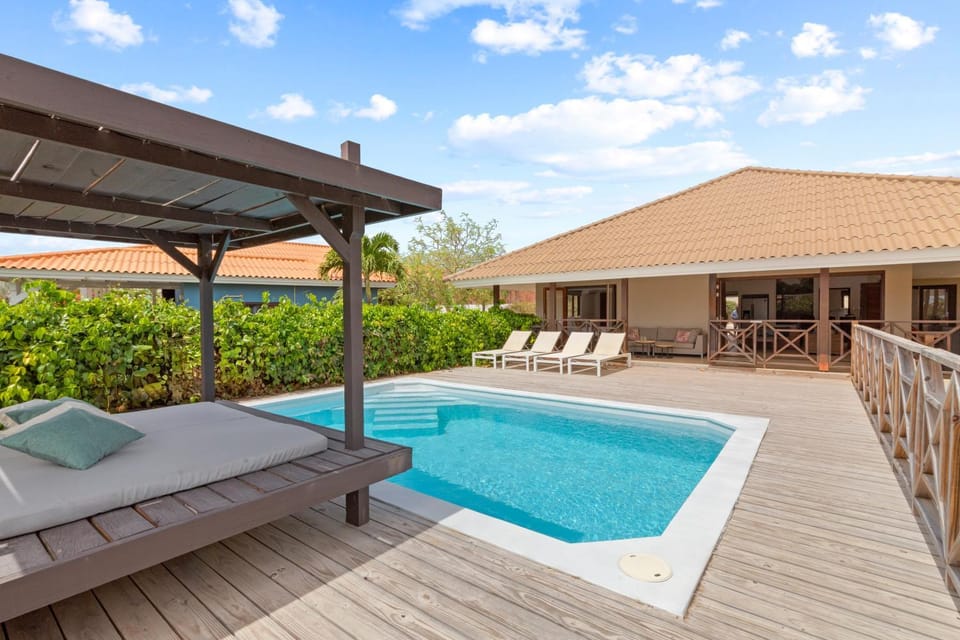 Balcony/Terrace, Swimming pool
