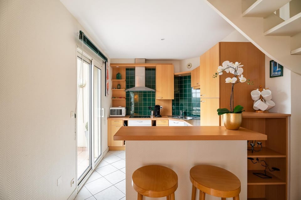 Property building, Living room