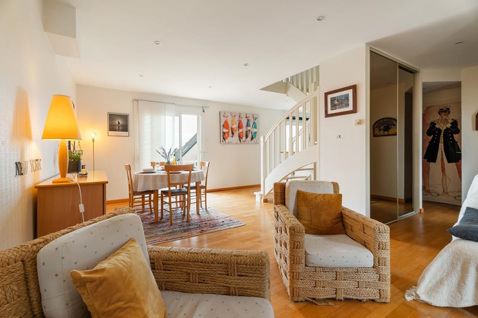 Property building, Living room