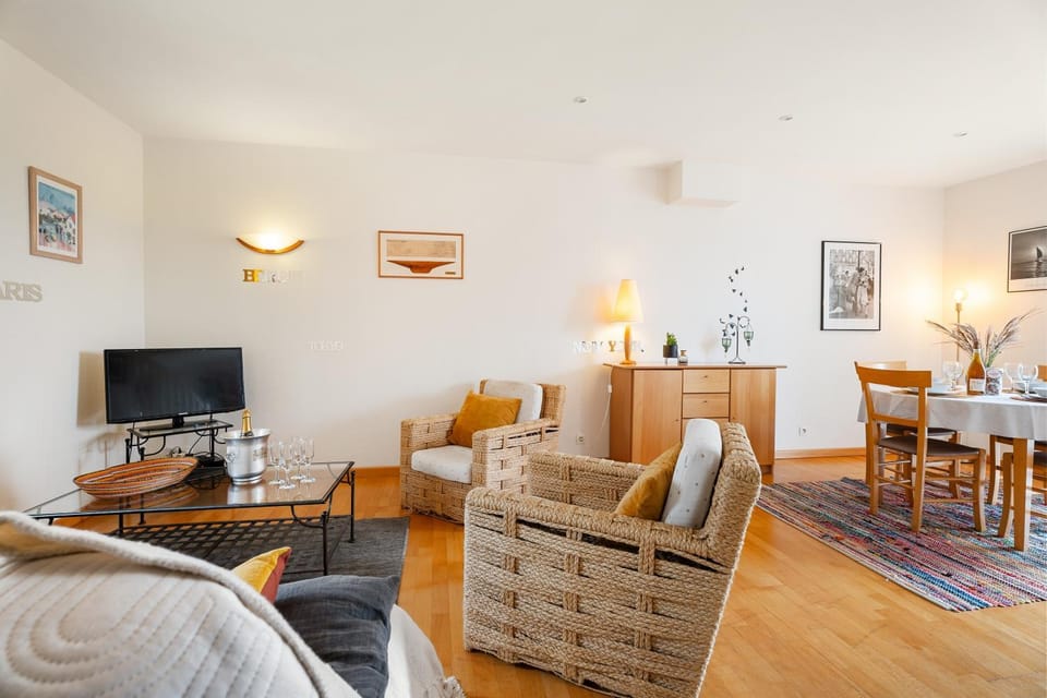 Property building, Living room