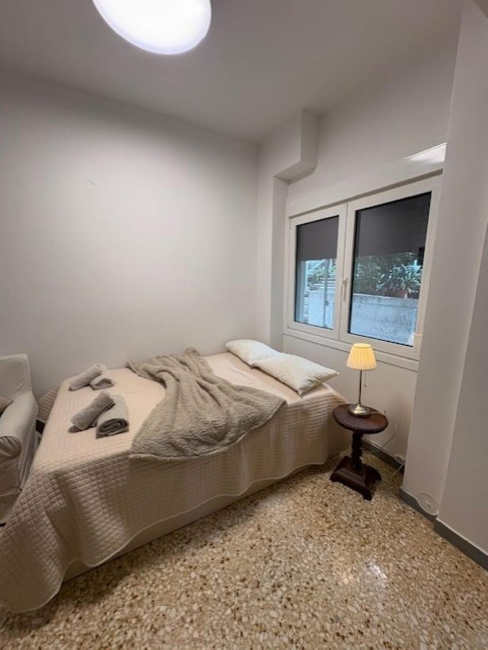 Bed, Garden, Living room, Photo of the whole room, Seating area, Bedroom