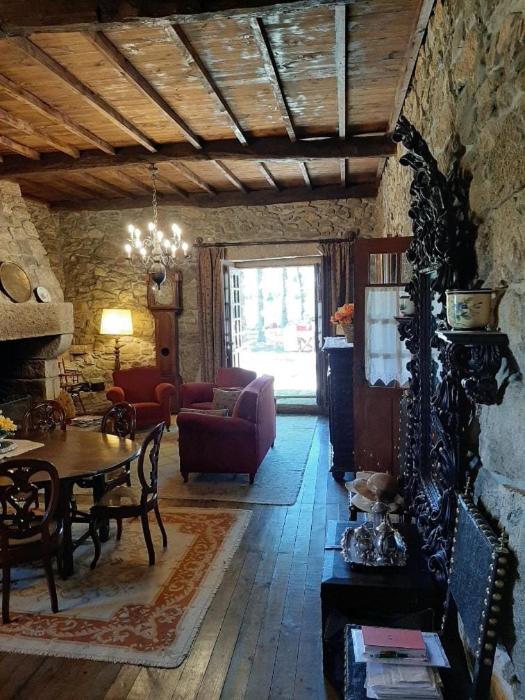Casa da Cascalheira House in Portugal