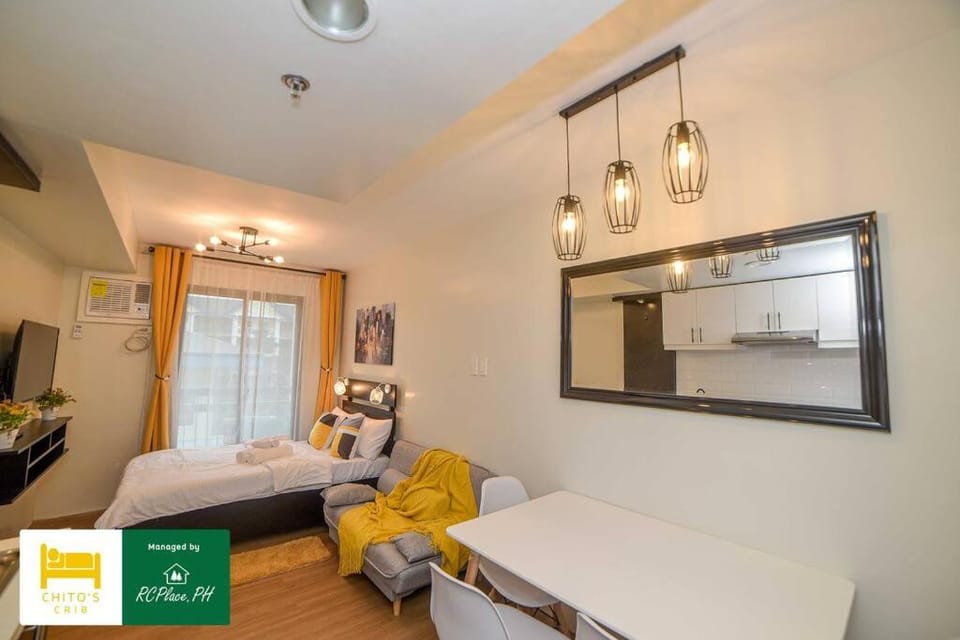 Deluxe Studio - U339 Pine Suites Tagaytay by RcplacePH Apartment in Tagaytay
