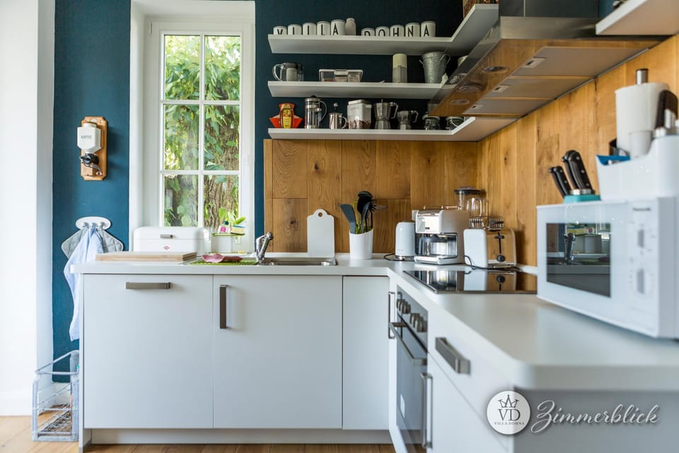 Kitchen or kitchenette, Photo of the whole room, Decorative detail