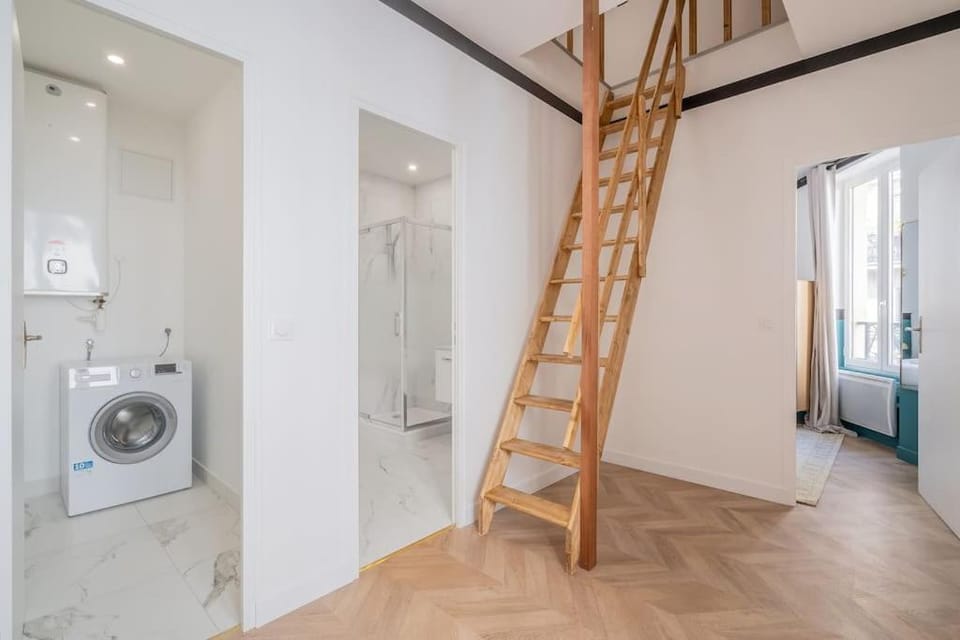 Shower, Bathroom, washing machine