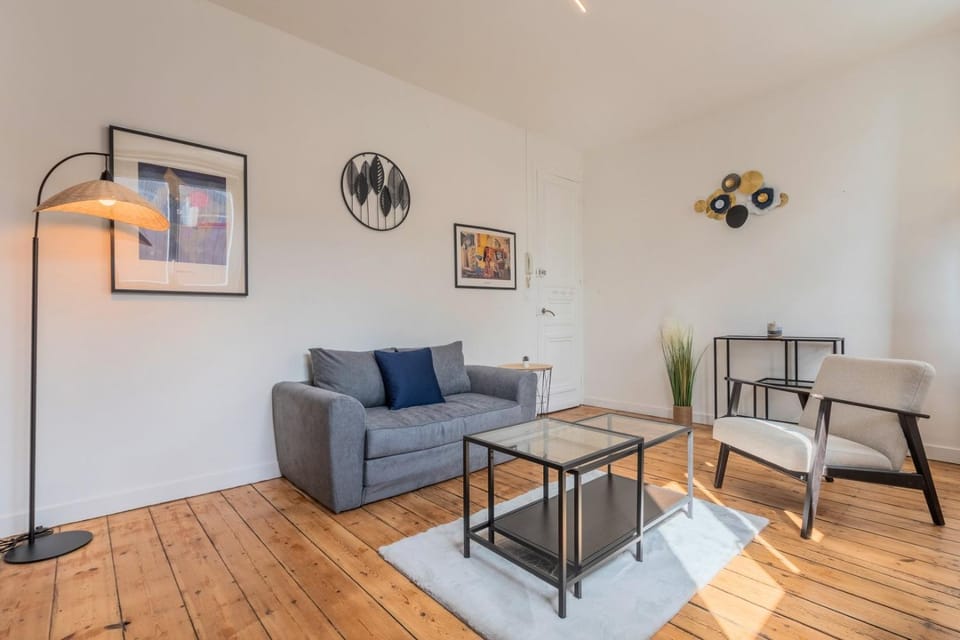 1 bedroom apartment near shops & metro Apartment in Hauts-de-France