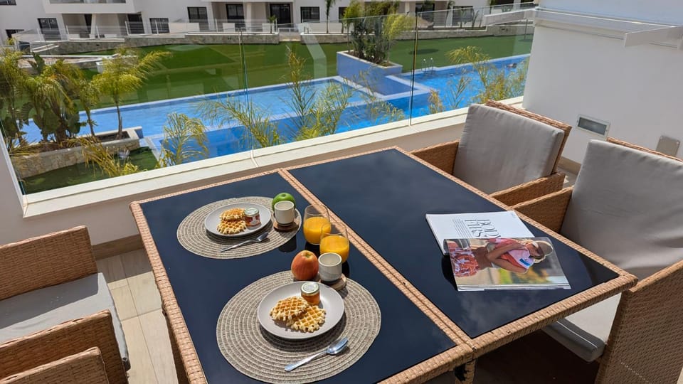 Balcony/Terrace, Pool view