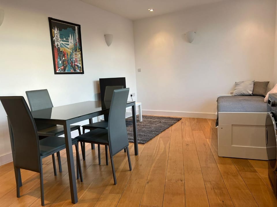 Nice 2bed Flat 10min to Oxford Circus Apartment in London