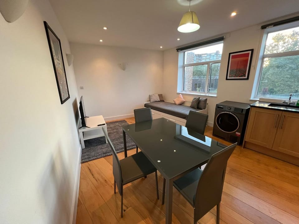 Nice 2bed Flat 10min to Oxford Circus Apartment in London