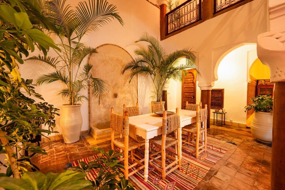 Balcony/Terrace, Living room, Seating area, Dining area
