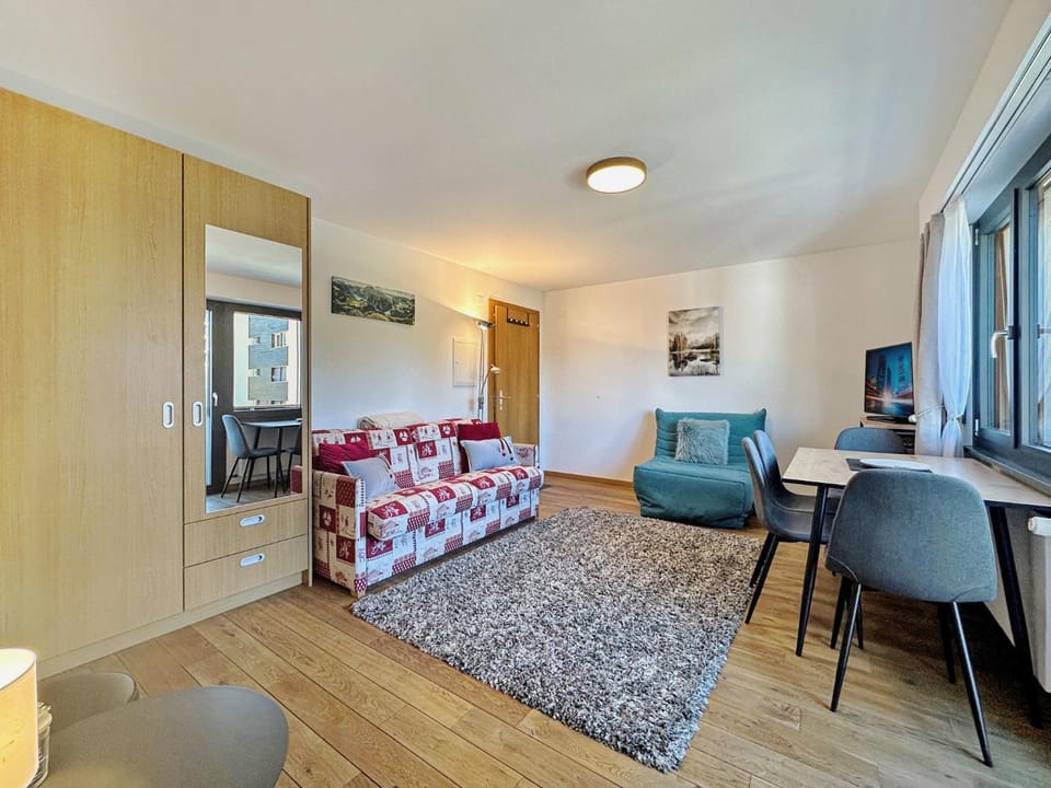 Communal lounge/ TV room, Living room