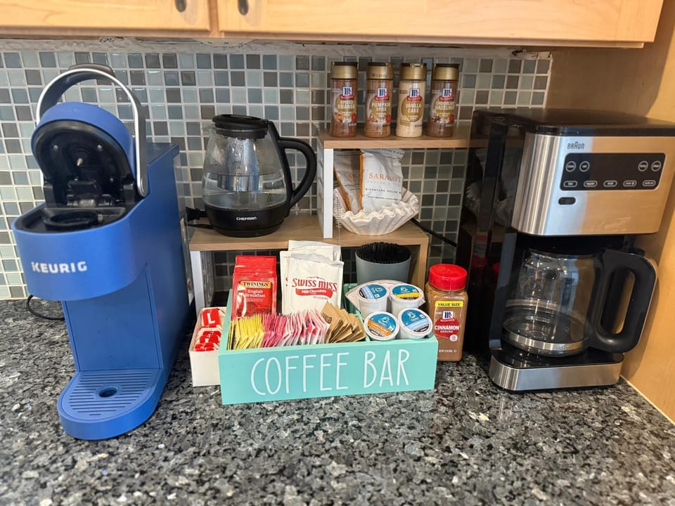 Coffee/tea facilities