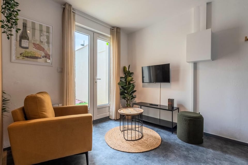 Flat near Parc Barbieux with terrace Apartment in Villeneuve-d'Ascq