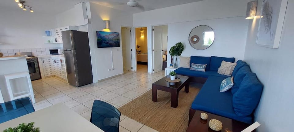 TV and multimedia, Kitchen or kitchenette, Living room, Seating area, Dining area, internet, air conditioner
