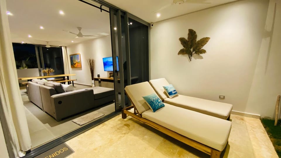Seating area, internet, sunbed