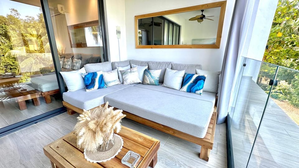 Patio, View (from property/room), Balcony/Terrace, Seating area, sunbed