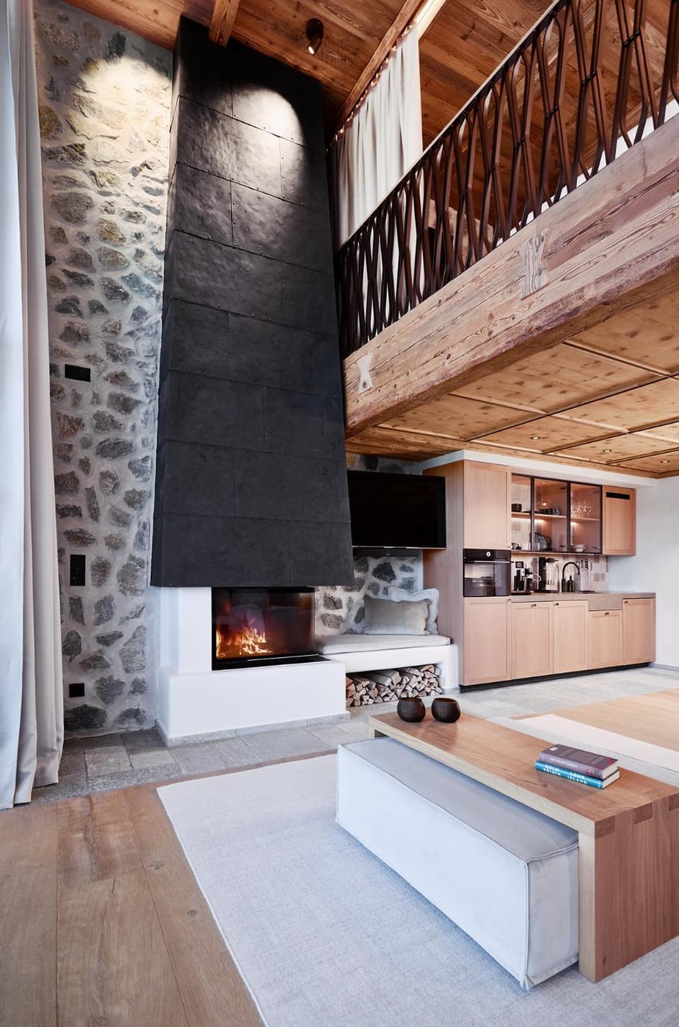 TV and multimedia, Kitchen or kitchenette, Living room