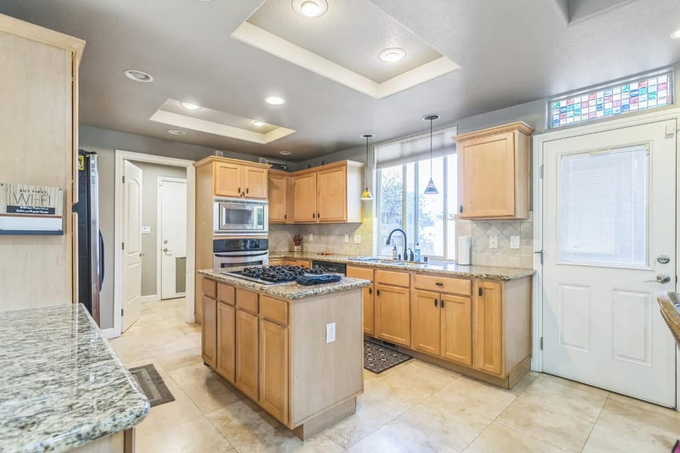 Beautiful Sunsets at 3BR Villa in Reno House in Reno