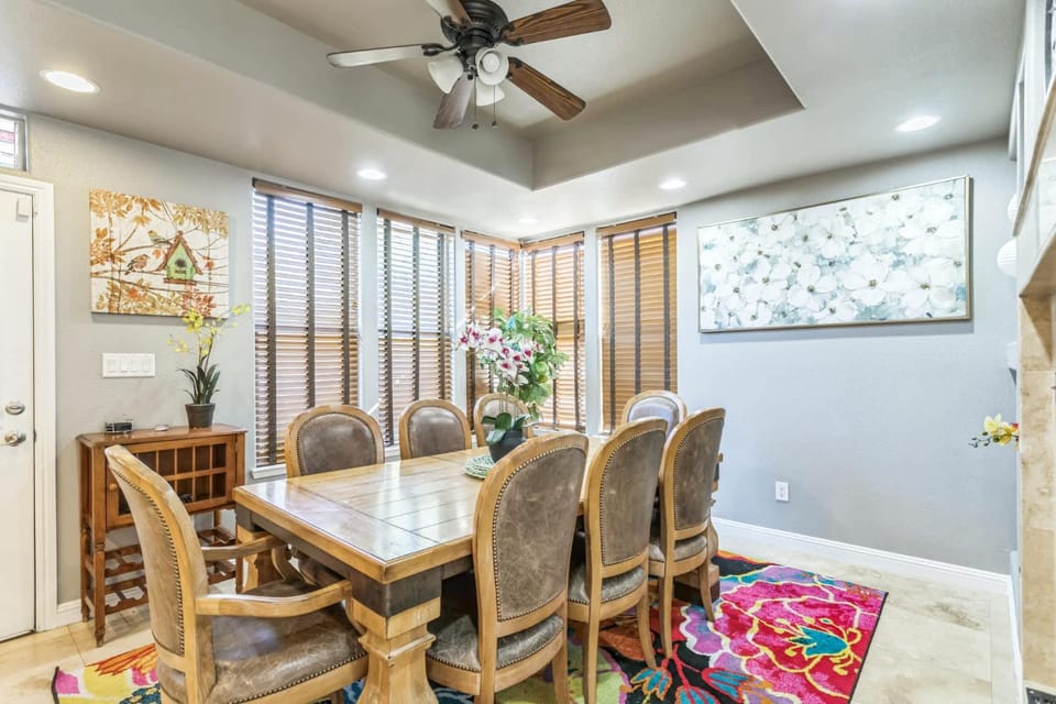 Beautiful Sunsets at 3BR Villa in Reno House in Reno