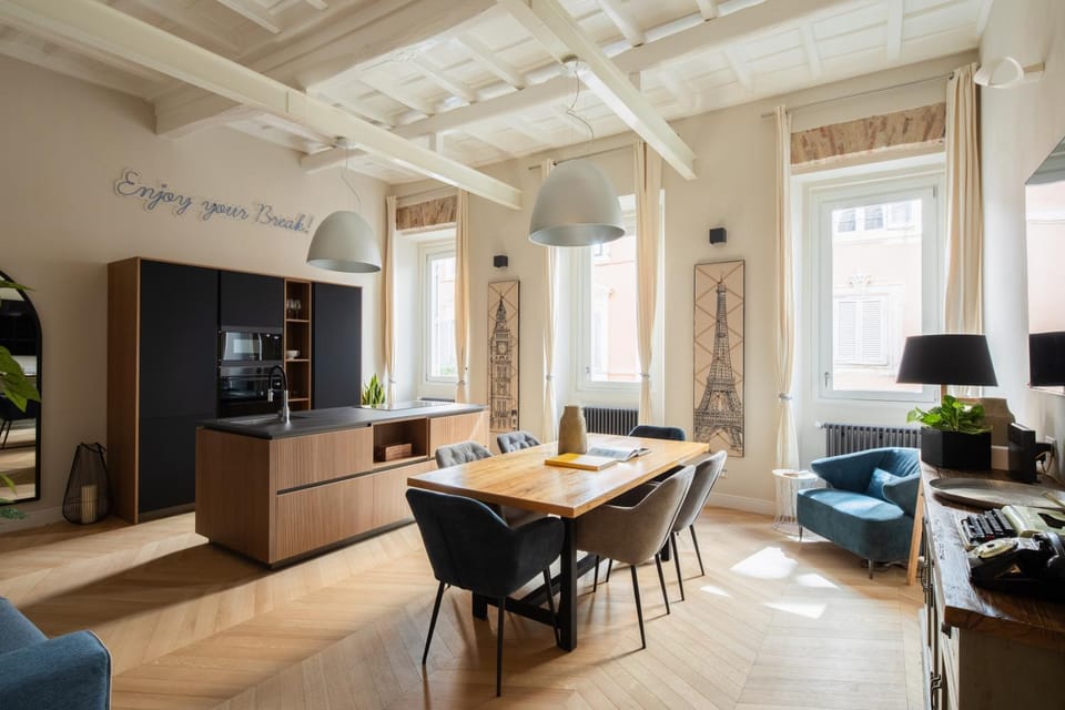 Living room, Seating area, Dining area