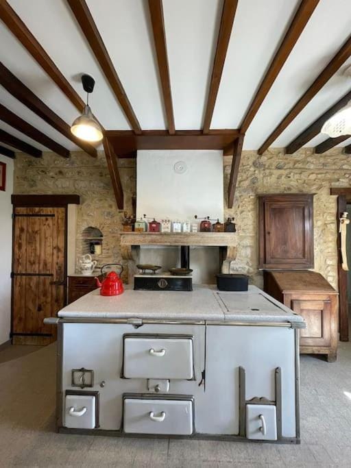 Kitchen or kitchenette, heating, internet, kitchen